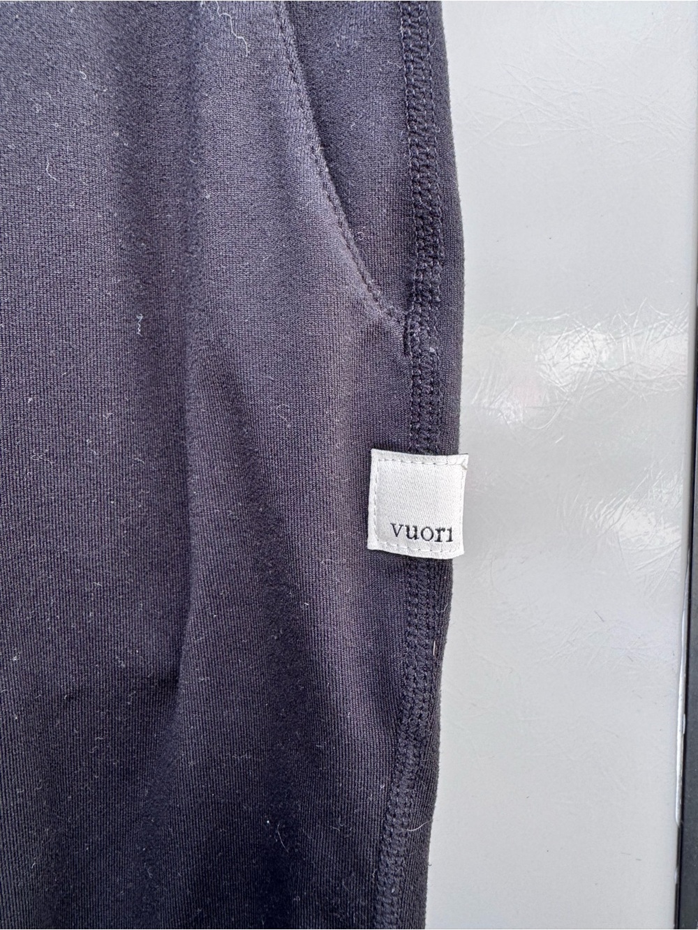 Women’s Black Vuori Performance Joggers - Picture 2 of 6
